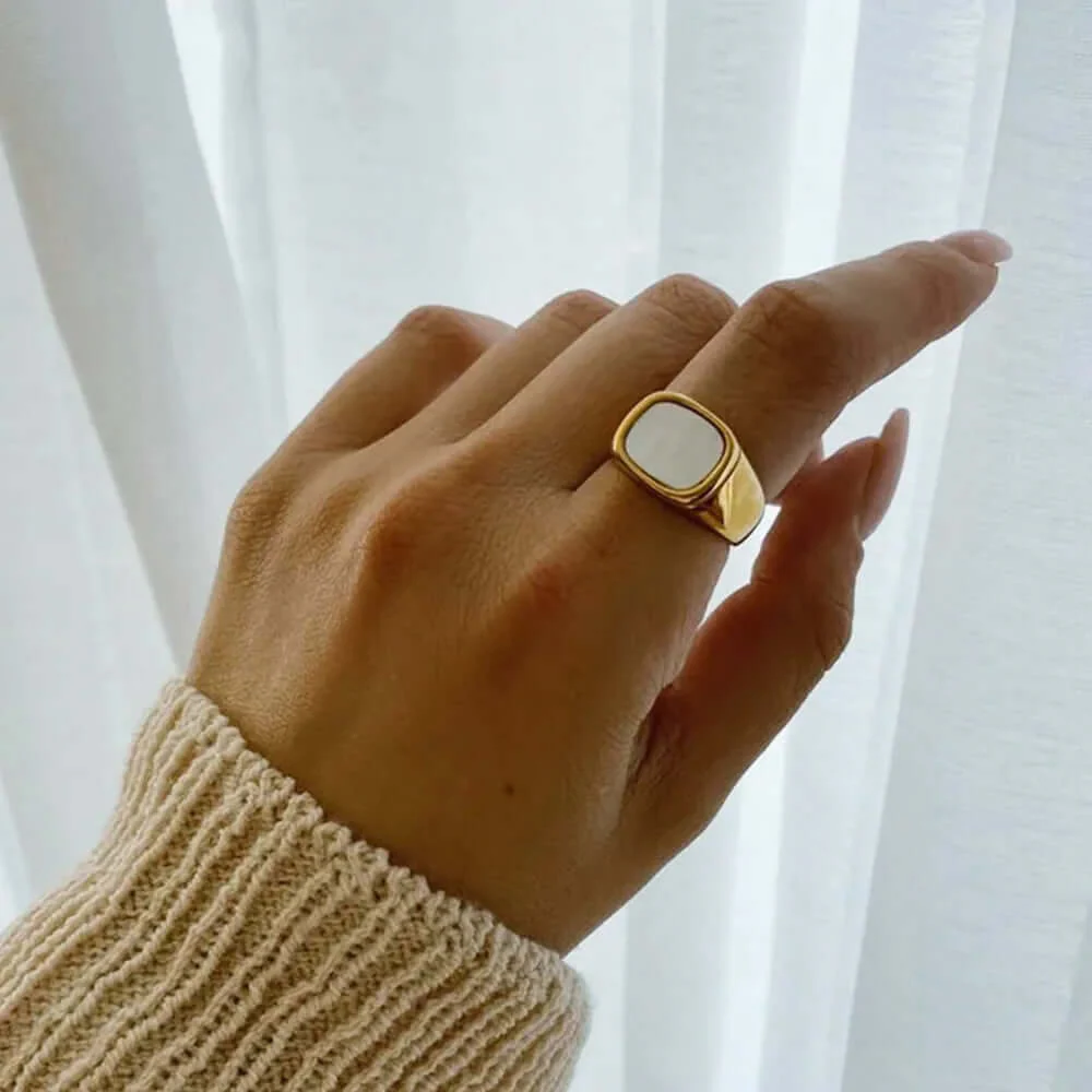 Chunky Mother of Pearl Signet Ring - Image 3