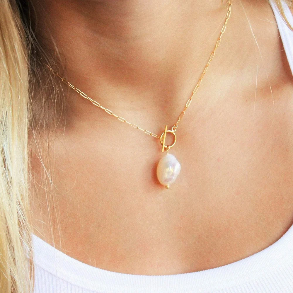Freshwater Pearl Toggle Necklace - Image 3